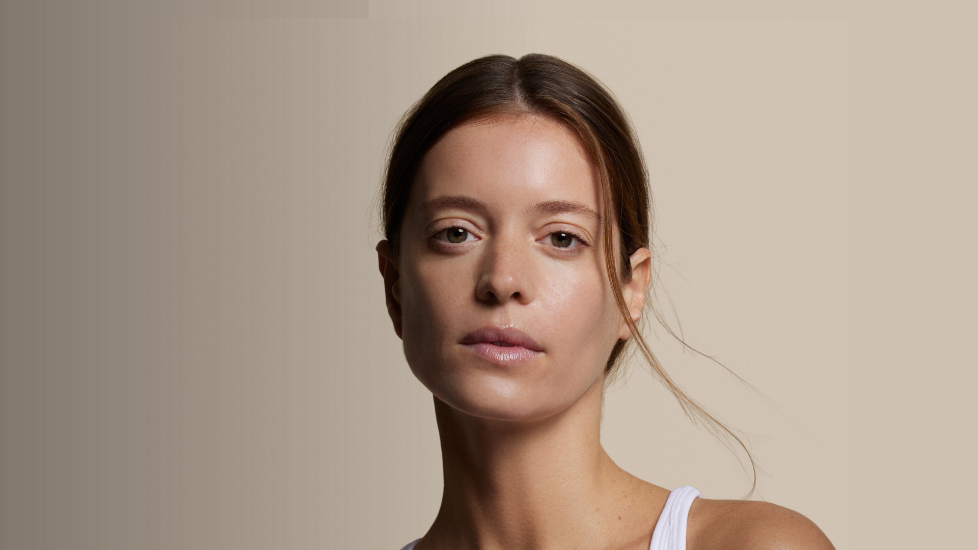 Imperfections et acné adulte : une routine douce qui respecte la peau