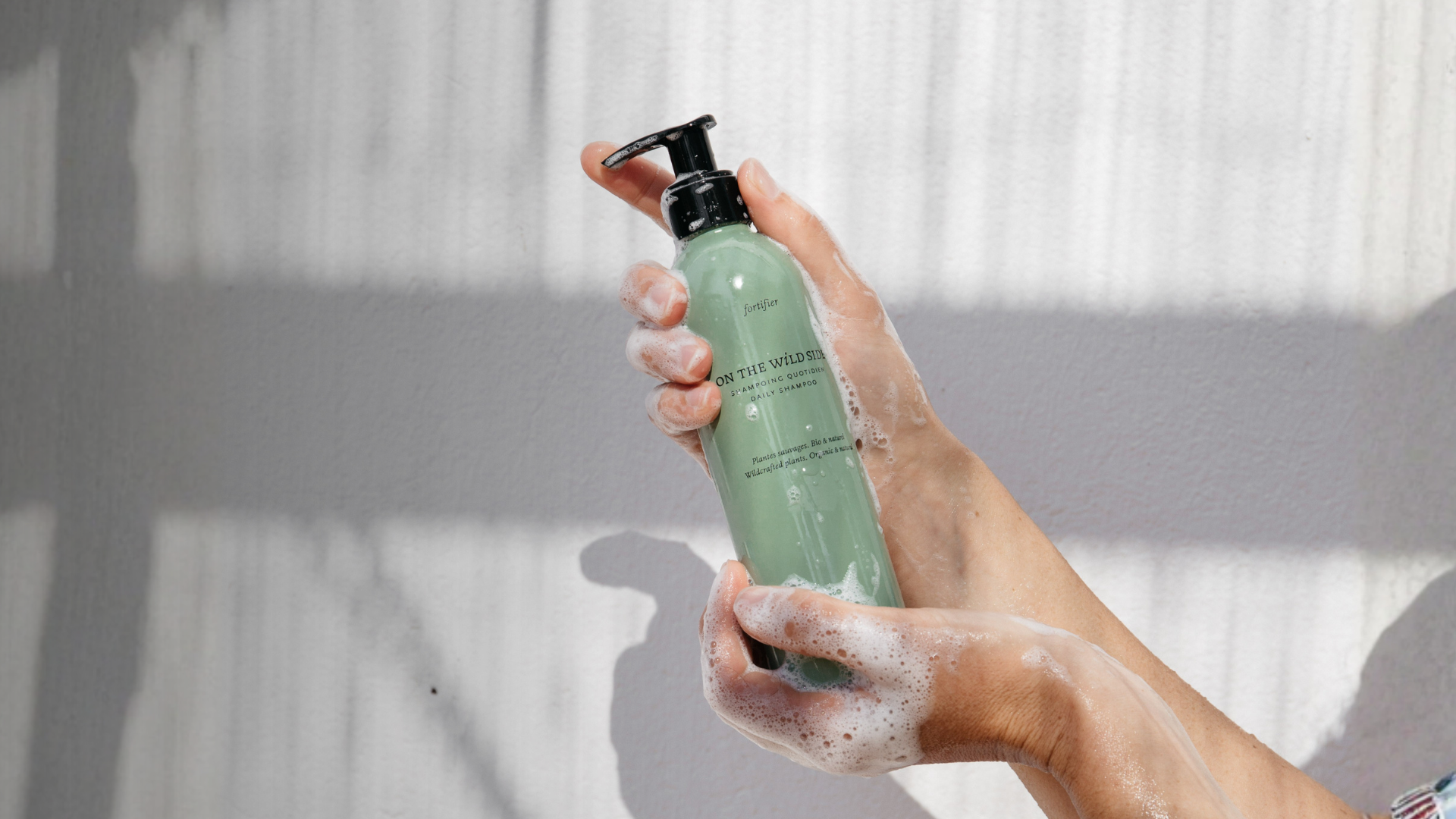 Routine capillaire sans silicone : guide par type de cheveux